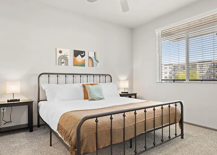 Stunning Westgate Cozysuites By Stadium W Pool 7 Apartment Glendale