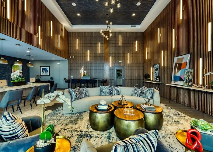 Apartment Stunning Westgate Cozysuites By Stadium W Pool 7 Glendale