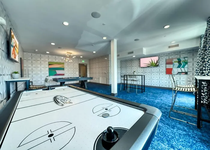 Stunning Westgate Cozysuites By Stadium W Pool 7 Apartment