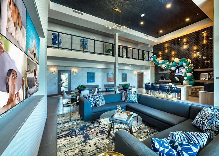 Apartment Stunning Westgate Cozysuites By Stadium W Pool 7 Glendale